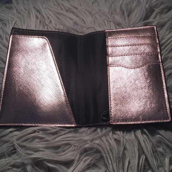 Rose gold Victoria Secret Wallet - Picture 2 of 3